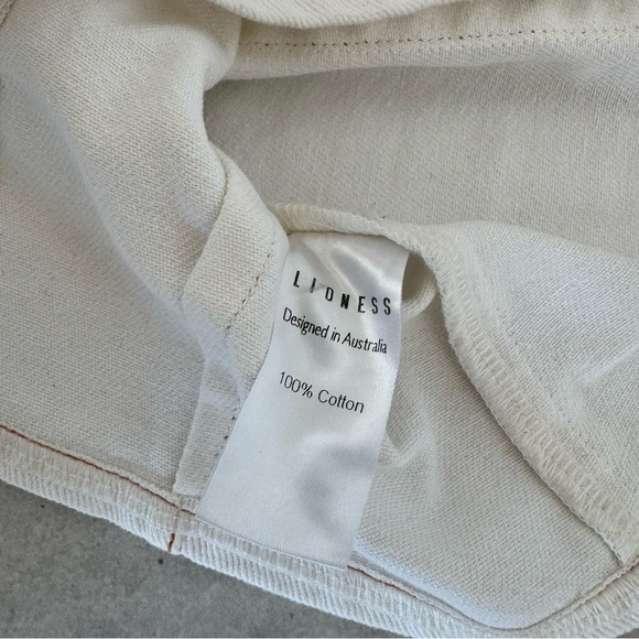 LIONESS RENDEZVOUS FADED DENIM CONTRAST TOP - Picture 9 of 10